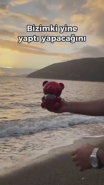 Kırmızı Güllü Ayıcık Kolyeli